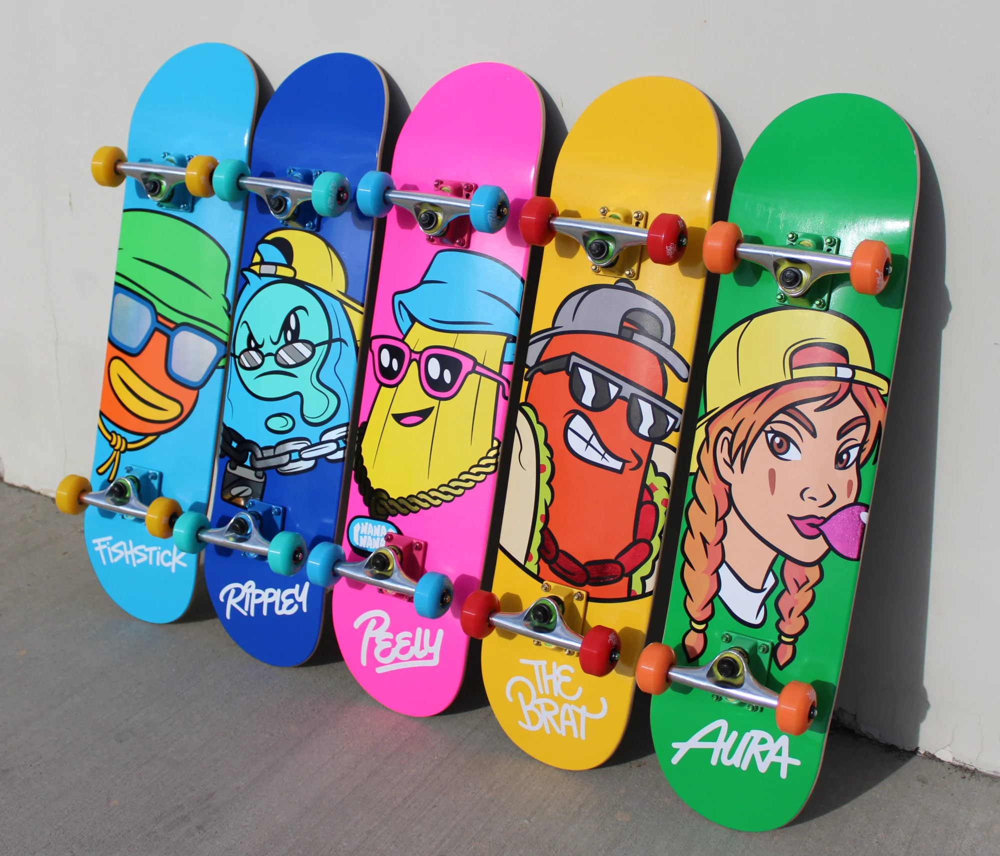 Fortnite 31" Skateboard Metallic with Aluminum Trucks - Image 3